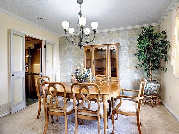 5th image of 3121 Westgate Dr