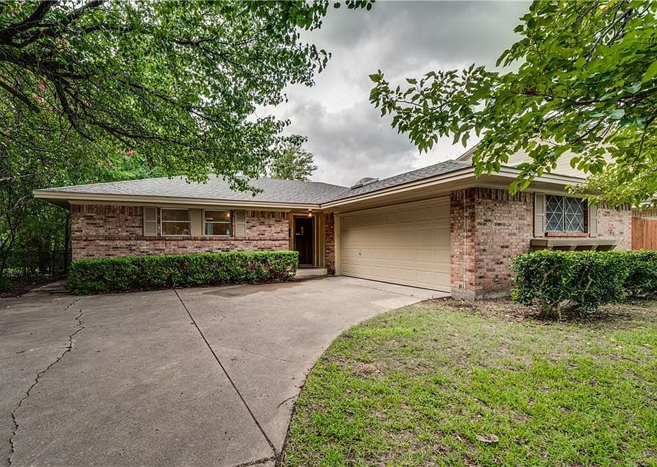 1st image of 204 Merribrook Trl
