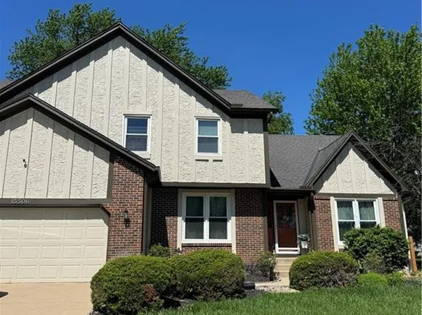 15506 W 92nd Pl, Lenexa, KS 66219
