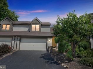 305 Applehouse Pond Dr, Chesterbrook, PA 19087