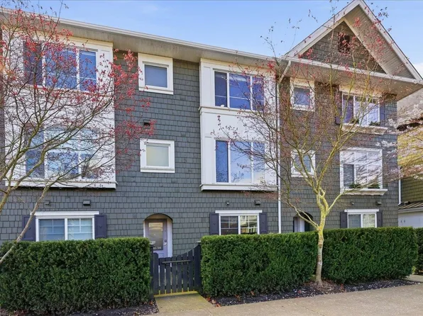 288 171st St #14, Surrey, BC V3Z 9P5