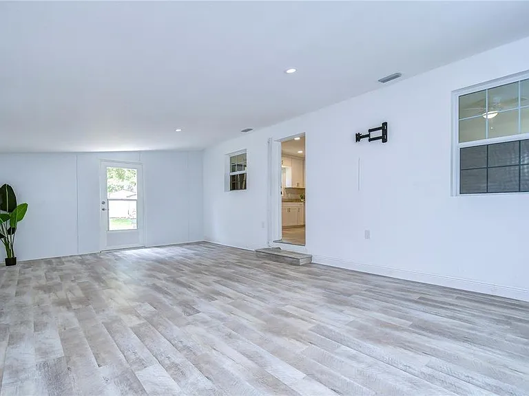 4420 67th St N — Photo 18