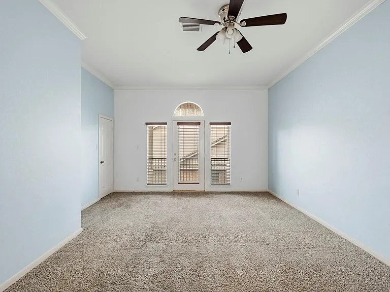 2913 Crawford St — Photo 20