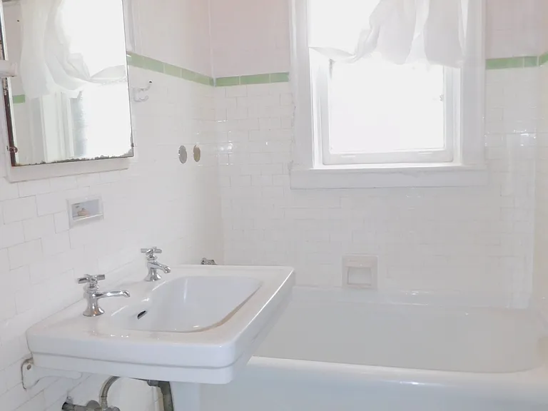 1200 Simpson St — Photo 13