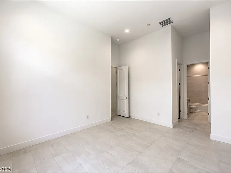 10864 Agate Cliffs Ave — Photo 23