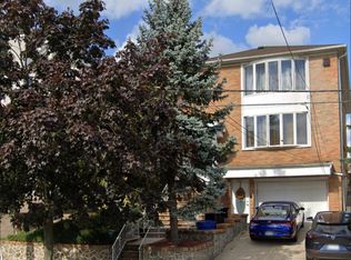 599 W Fingerboard Rd, Staten Island, NY 10305