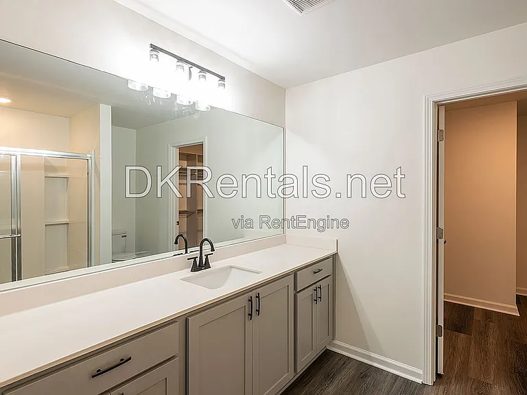 126 Verona Dr NW — Photo 5