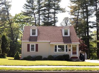 10 Woodhill Rd, Newtown Square, PA 19073