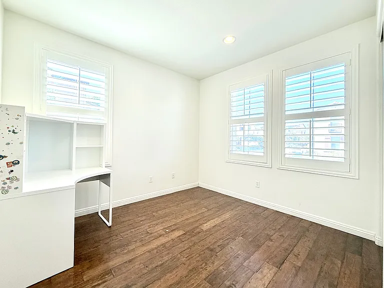 19921 Calabria Ct — Photo 11