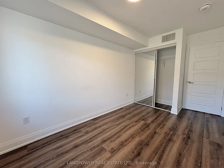 175 William Duncan Rd #5 — Photo 6