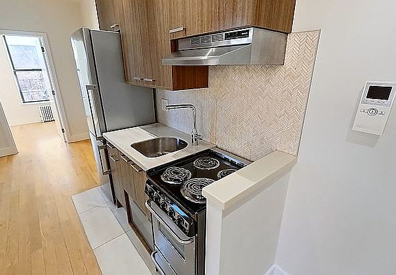 2nd image of 19 Stanton St APT 32