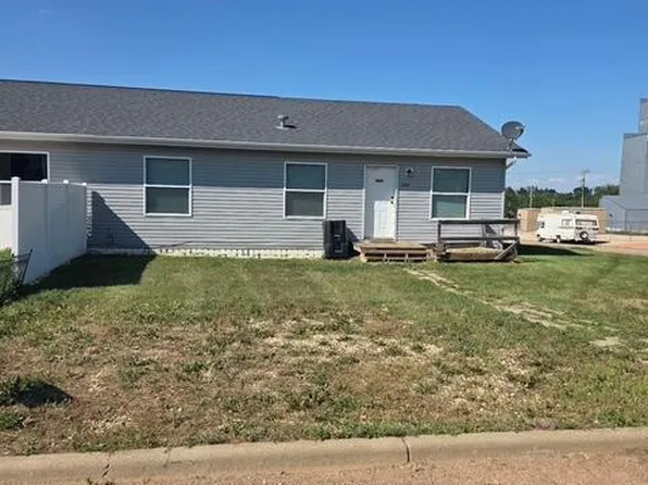 209 2nd Ave SE, Belfield, ND 58622