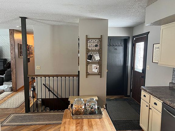 5th image of 16953 Langord Ct NE
