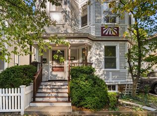 112 Chestnut St #3, Brookline, MA 02445