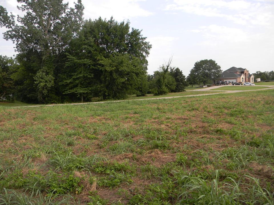 2nd image of 5437 Roadrunner Dr.