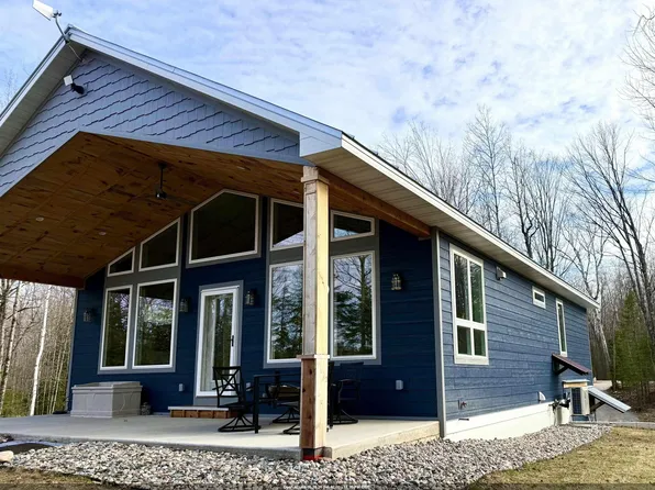 3838 Bear Lake Ln, Laona, WI 54541