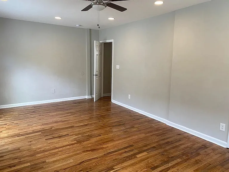 956 Mayson Turner Rd NW — Photo 17