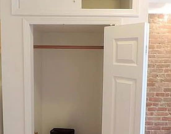 5th image of 49 Essex St APT 1B