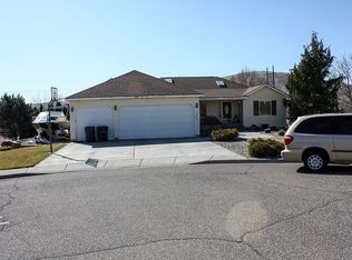 3204 Northridge Ct, West Richland, WA