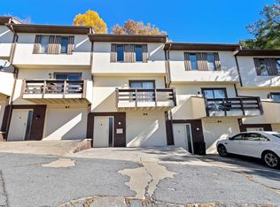 1236 Van Voorhis Rd APT B8, Morgantown, WV 26505