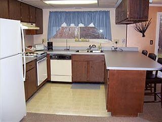 3rd image of 5722 Craigmont Ct
