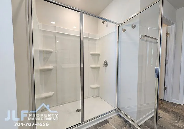 125 Sycamore Crossing Ct — Photo 22
