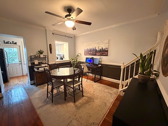 5th image of 308 Carson St