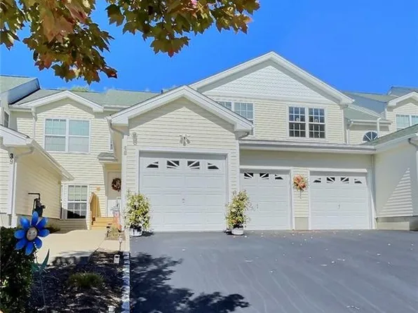 40 Alpine Way, North Smithfield, RI 02896