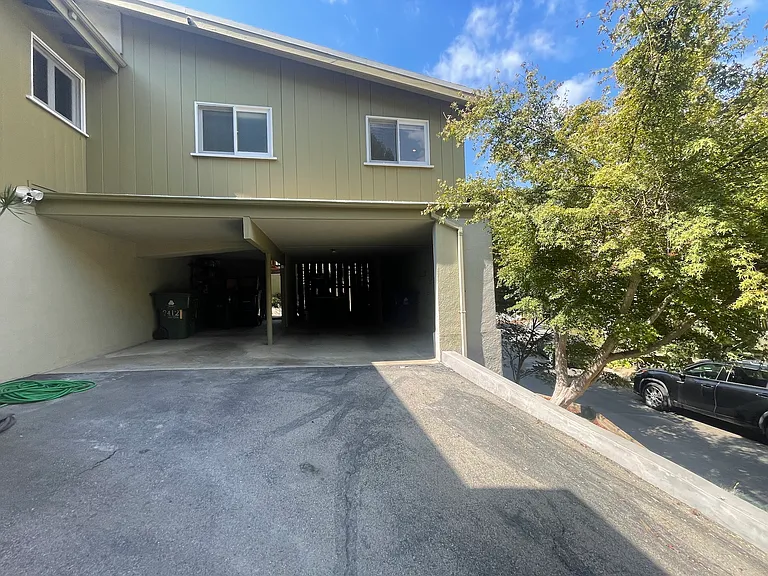 Canyon Oak Dr — Photo 53