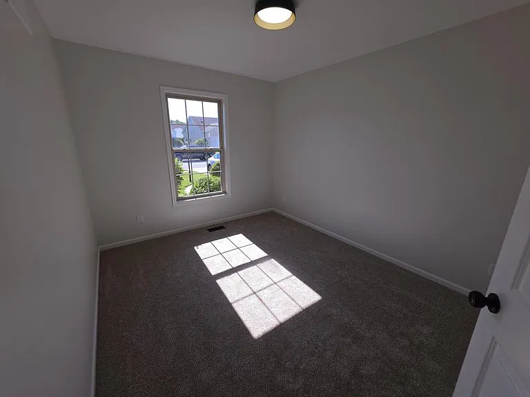 1813 Rambling Rose Ln — Photo 16