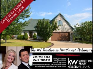 9905 Admiral Dr, Rogers, AR 72756
