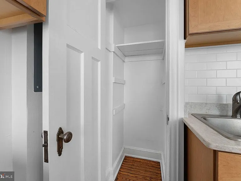 339 Drew St — Photo 10