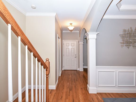 3rd image of 422 Strafer St
