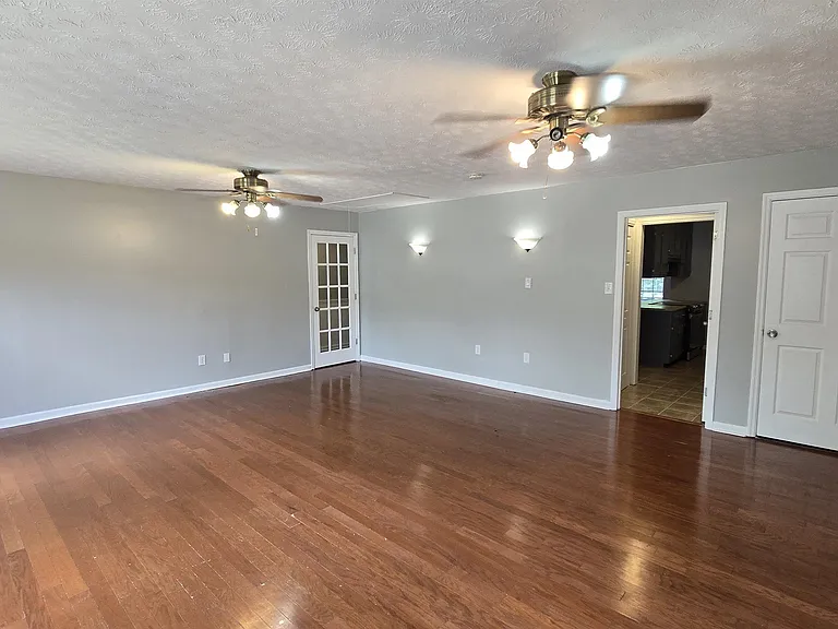 102 Buckskin Dr — Photo 17