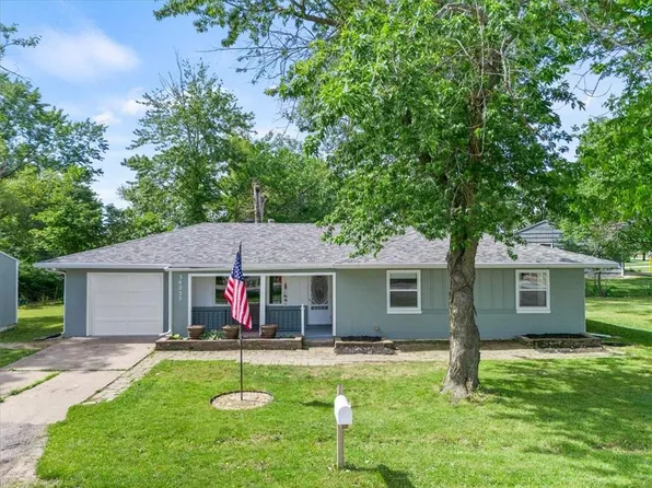34235 W 86th Ter, De Soto, KS 66018