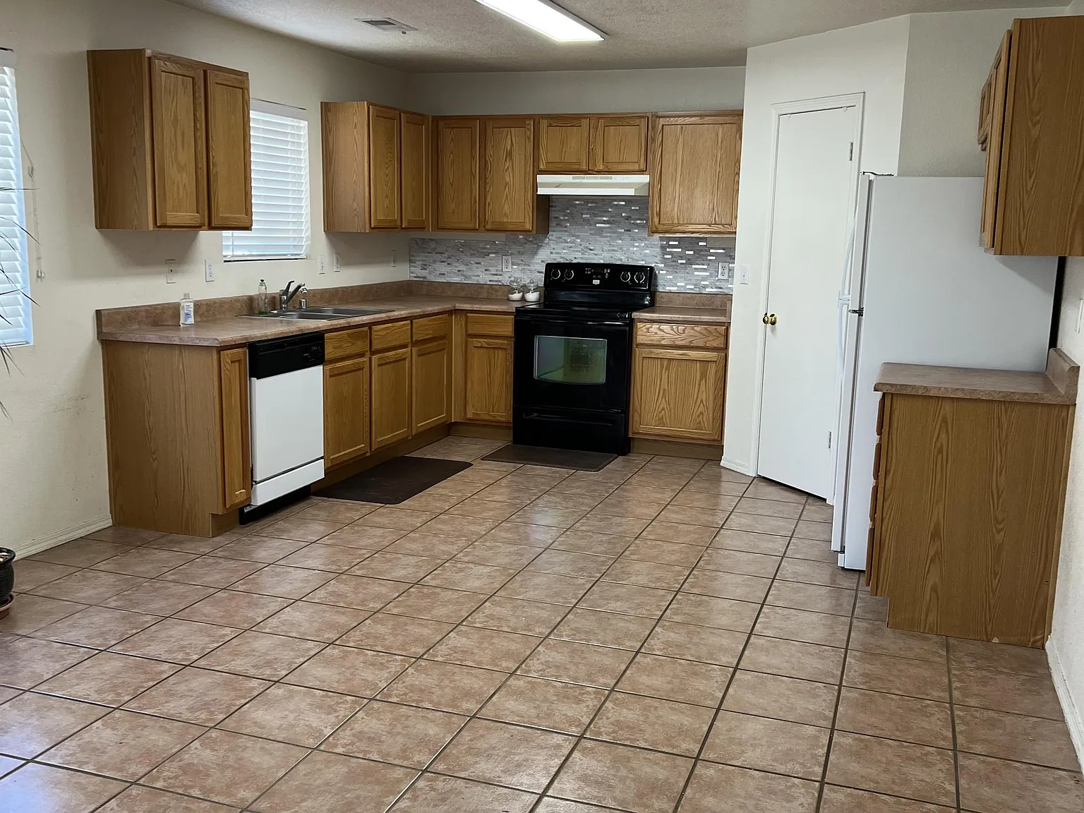 504 De Soto Street Southeast - 1 — Photo 4