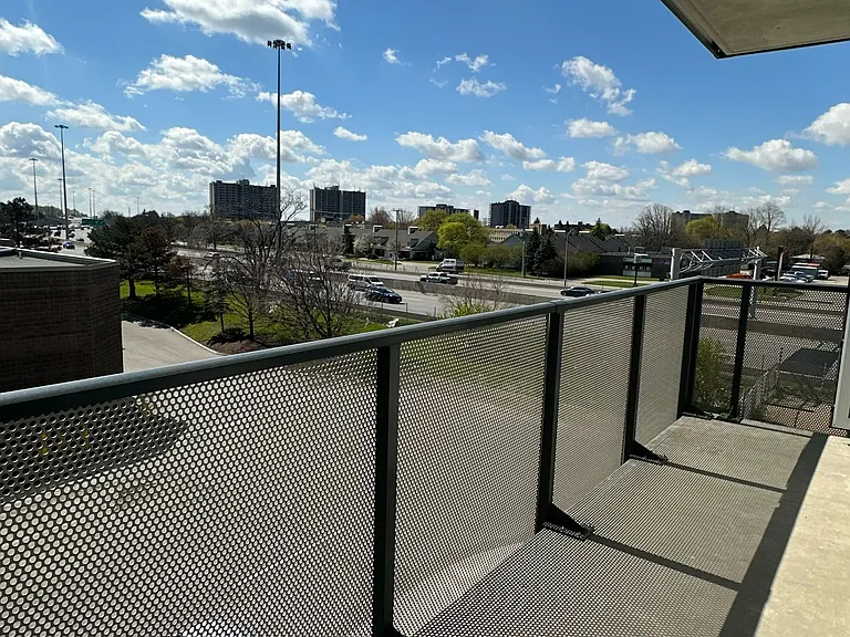 1333 Weber St E #306 — Photo 35