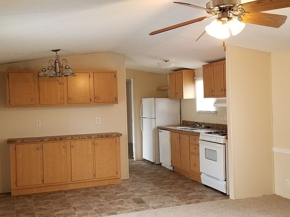 1st image of 2 Willow Dr #81