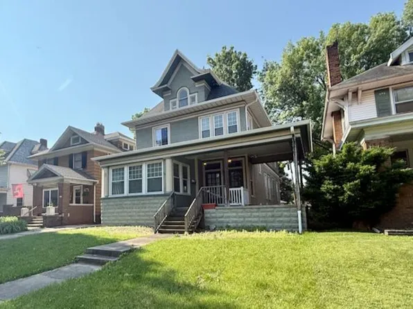 1510 W Columbia Ter #1, Peoria, IL 61606