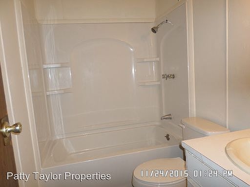 4th image of 2632 Glenbrook Dr
