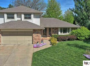 2600 S 76th St, Lincoln, NE 68506