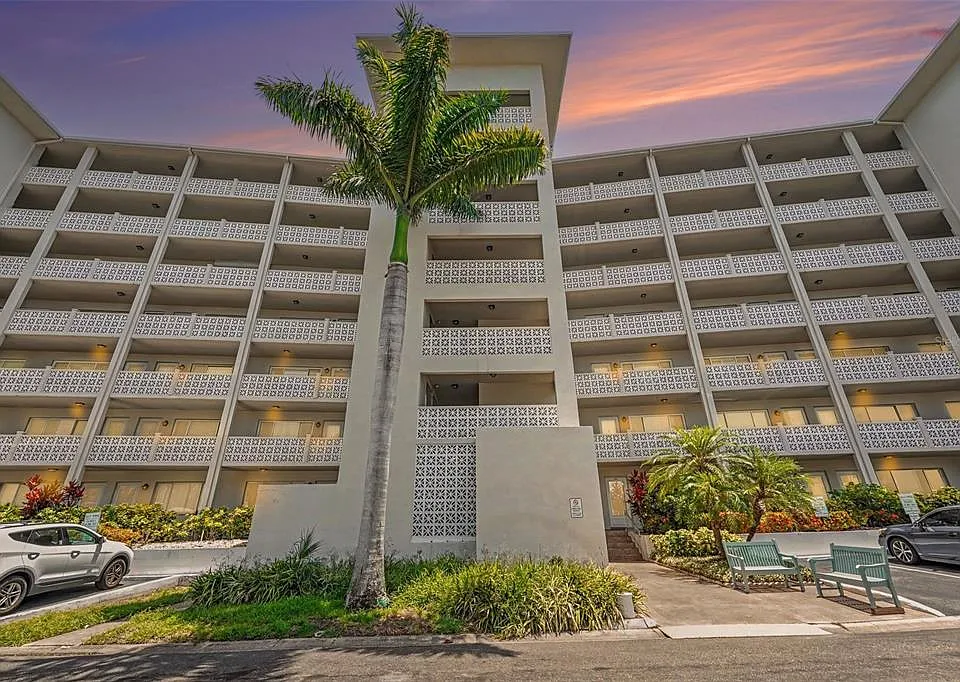 1235 S Highland Ave #5-703