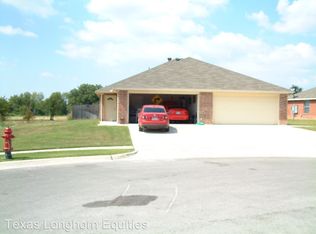 956 Sylvia St, Weatherford, TX 76086