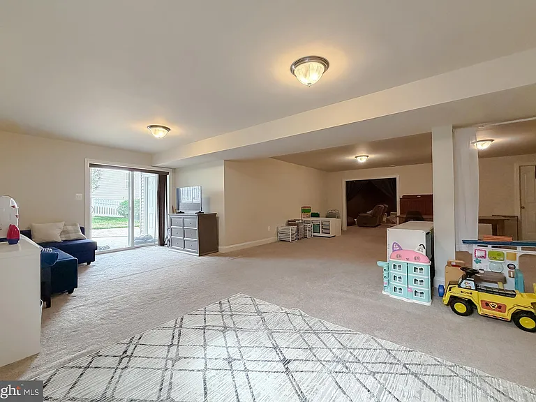 23687 Coventry Dr — Photo 53