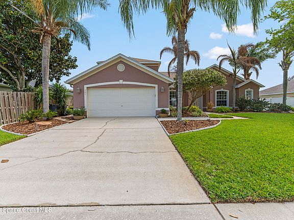 2nd image of 385 Tunbridge Dr