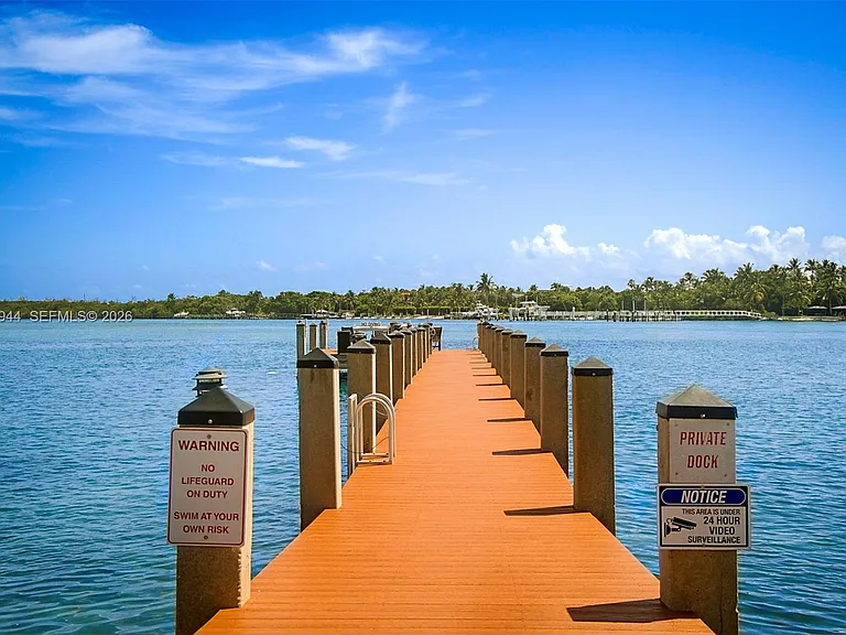 100 Intracoastal Pl #102 — Photo 36