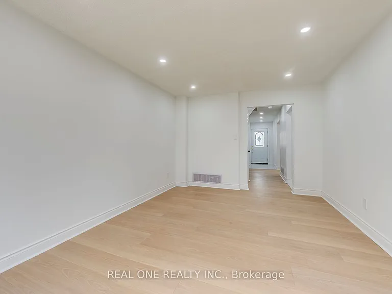 655 Paragon Pl E — Photo 13