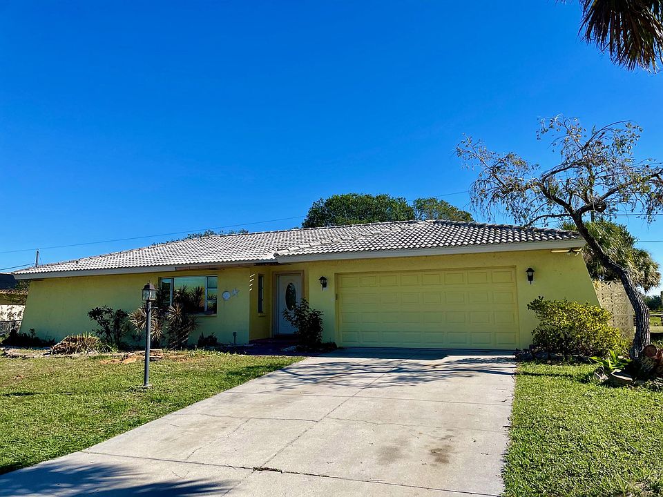1st image of 470 Rubens Dr E
