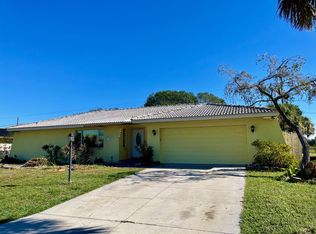 470 Rubens Dr E, Nokomis, FL 34275