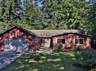 7943 Mortland Dr, Clinton, WA 98236